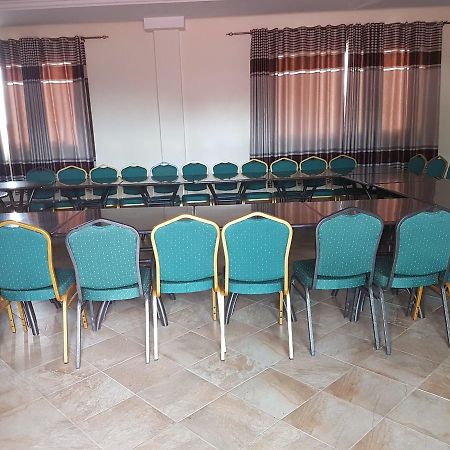 Ceamo Prestige Lodge Lodwar ภายนอก รูปภาพ