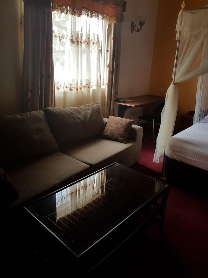 Ceamo Prestige Lodge Lodwar ภายนอก รูปภาพ