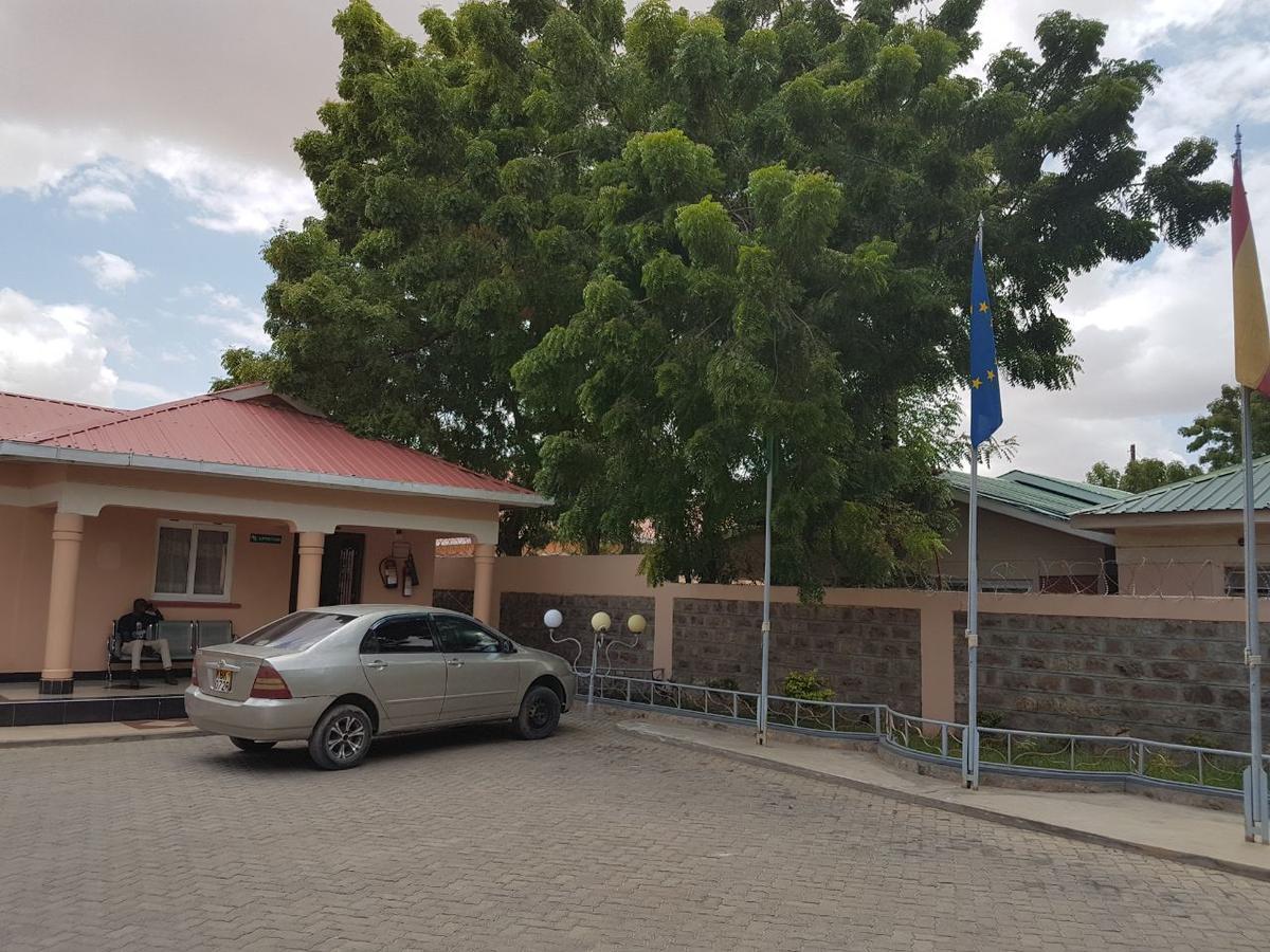 Ceamo Prestige Lodge Lodwar ภายนอก รูปภาพ